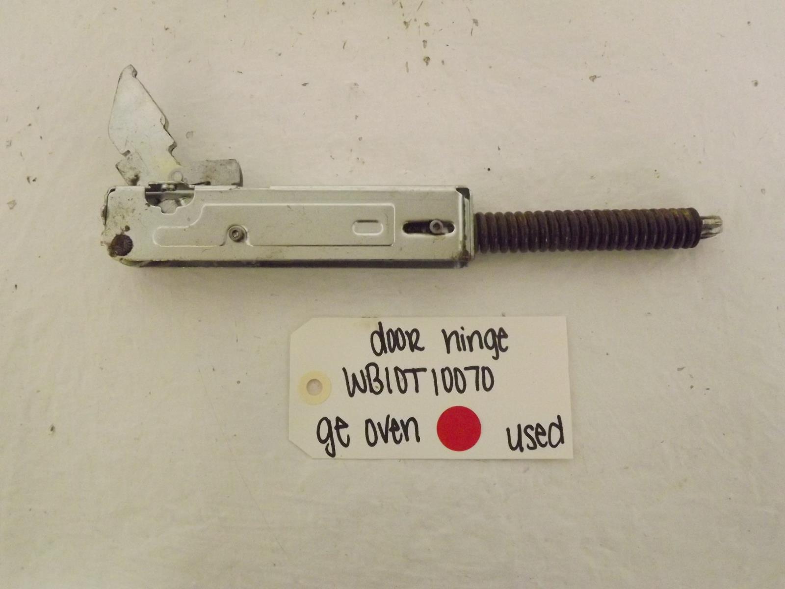 GE Oven WB10T10070 Door Hinge Used GE Oven WB10T10070 Door Hinge Used